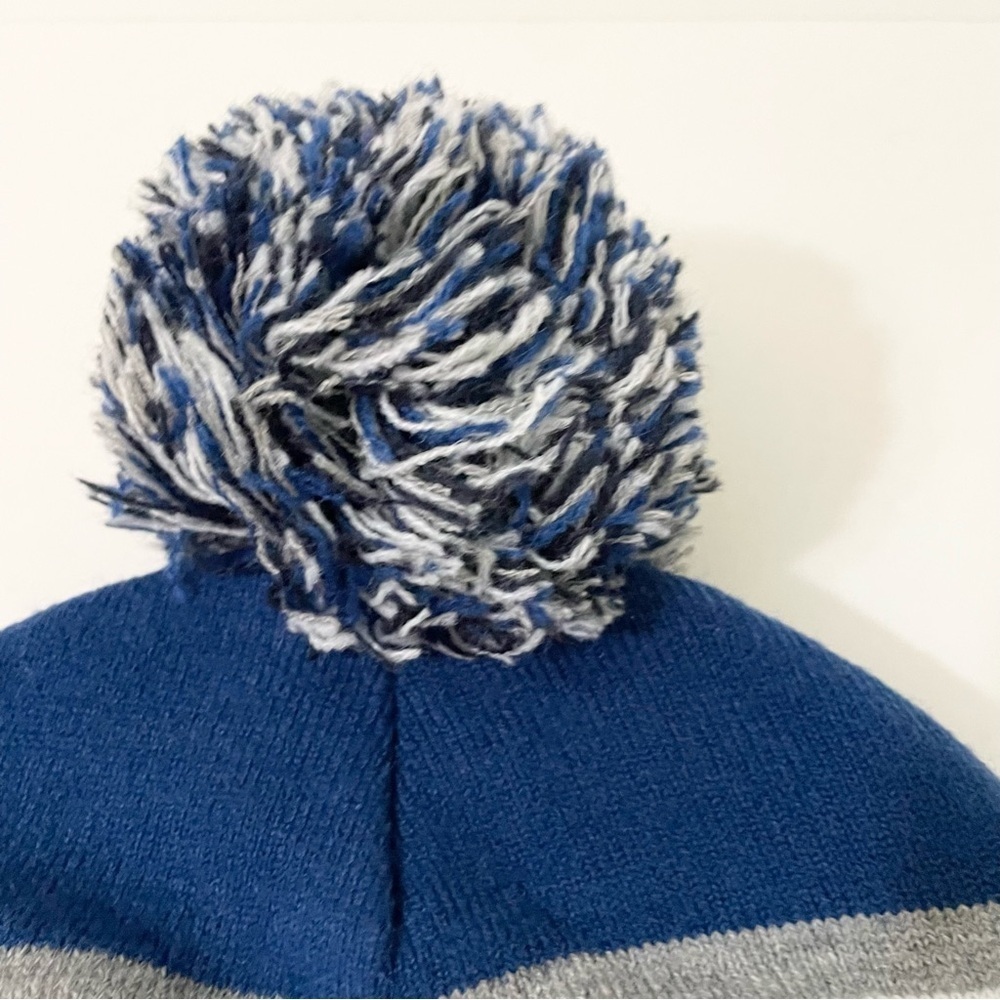 Roots Kids Hockey Toque Blue Pom Pom Hat - Picture 4 of 9